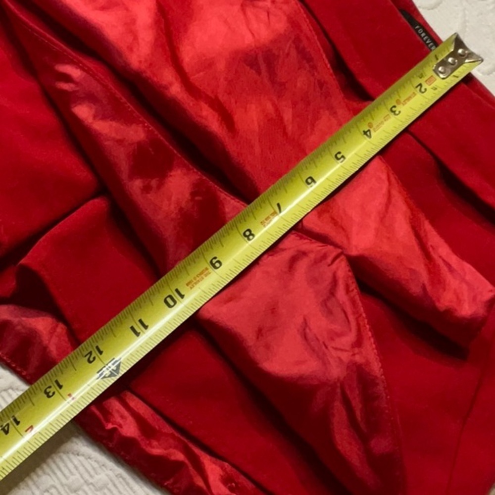 Forever 21 Red Wrap-Front Skort Shorts. Large. Dressy Casual. Pockets - Picture 6 of 7
